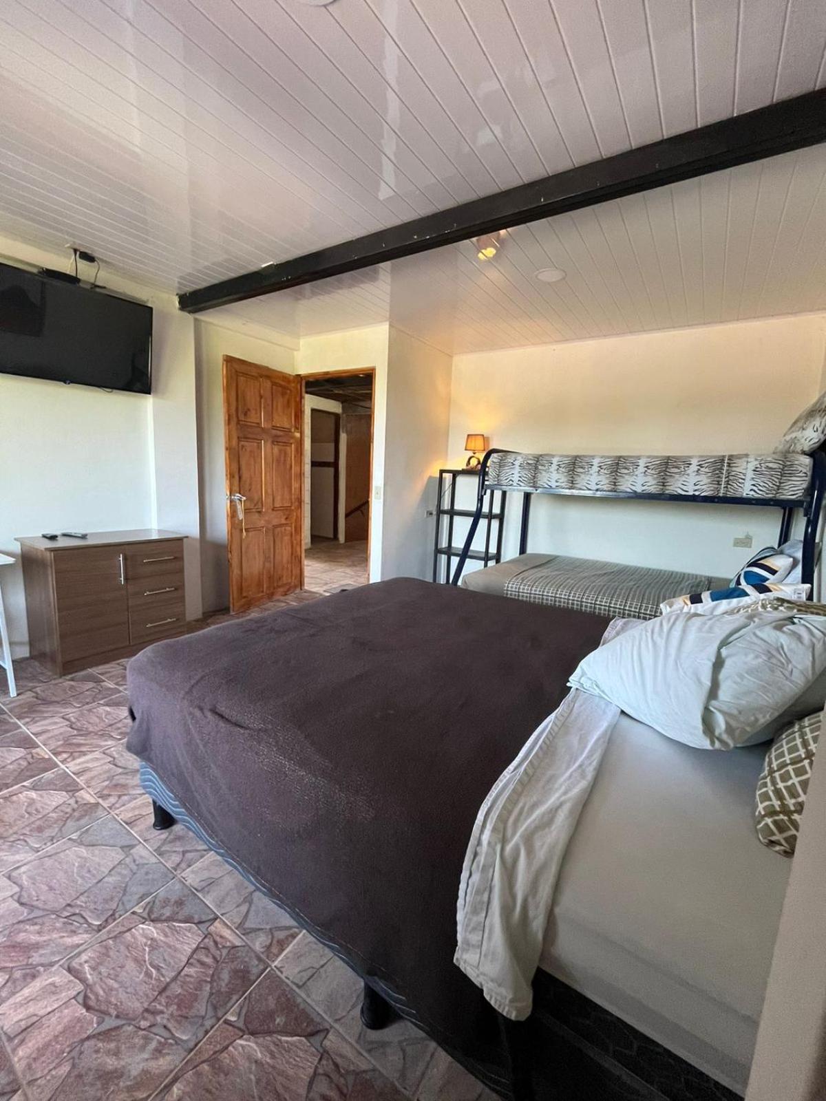 Hotel Y Restaurante Mama Ines Санта-Каталина Экстерьер фото