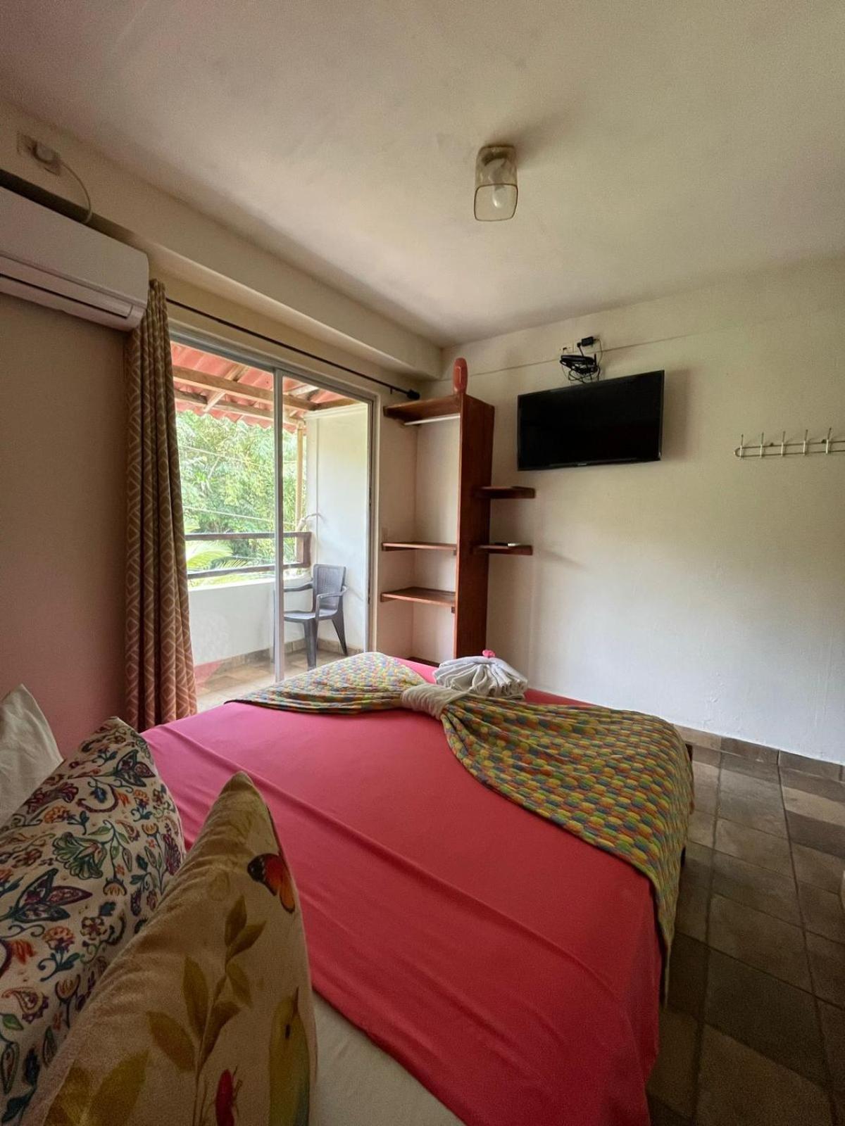 Hotel Y Restaurante Mama Ines Санта-Каталина Экстерьер фото